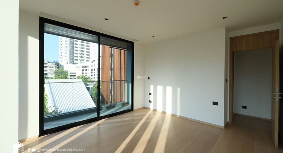 For sale 2 bedrooms condo in Watthana, Bangkok