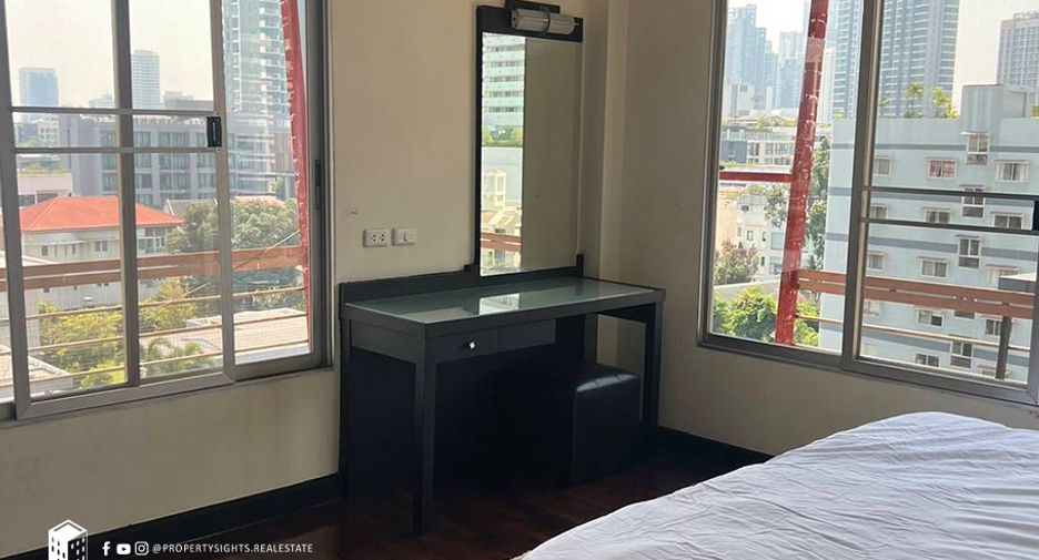 À louer 1 chambre condo à Watthana, Bangkok