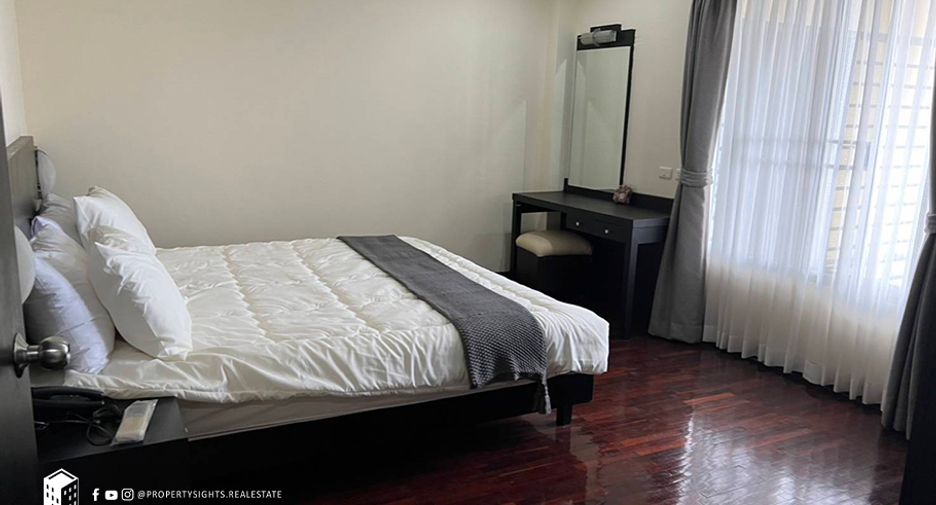 À louer 2 chambres condo à Watthana, Bangkok