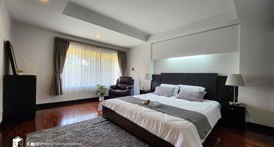 À louer 3 chambres condo à Watthana, Bangkok