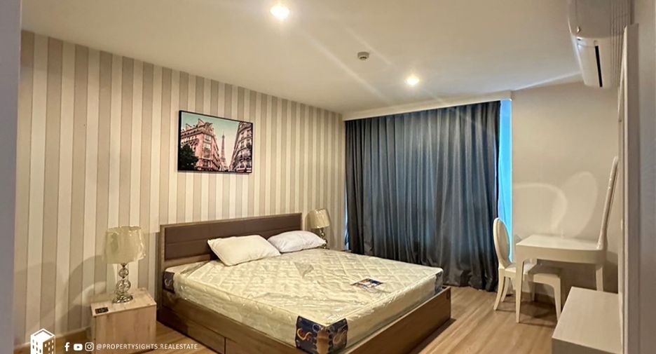 For rent 3 bedrooms condo in Watthana, Bangkok