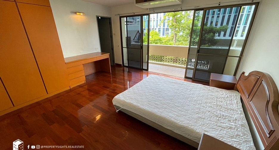 Condo en alquiler de 3 habitaciones en Watthana, Bangkok