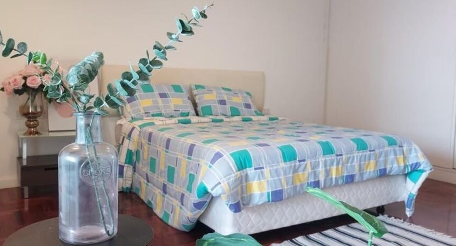 For rent 2 bedrooms condo in Sathon, Bangkok