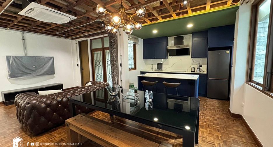 For rent 2 bedrooms condo in Watthana, Bangkok