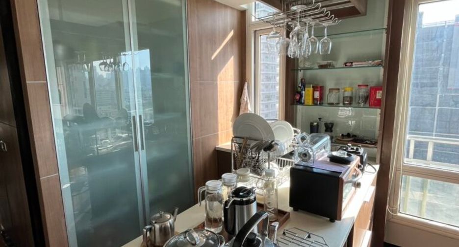 For sale 3 bedrooms condo in Watthana, Bangkok