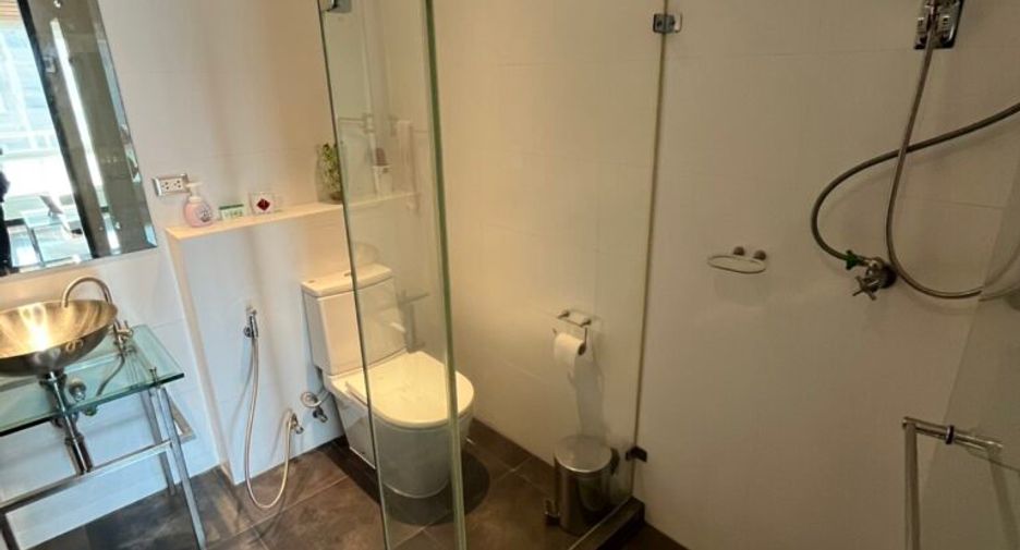 For sale 3 bedrooms condo in Watthana, Bangkok