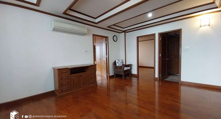 For sale 2 bedrooms condo in Khlong Toei, Bangkok