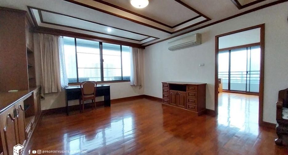 For sale 2 bedrooms condo in Khlong Toei, Bangkok