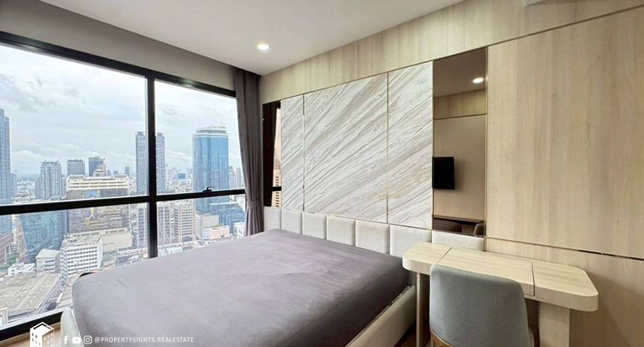 For rent 2 bedrooms condo in Bang Rak, Bangkok