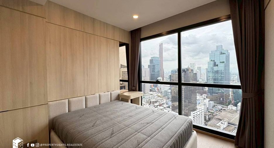 For rent 2 bedrooms condo in Bang Rak, Bangkok