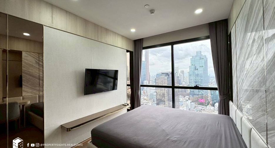 For rent 2 bedrooms condo in Bang Rak, Bangkok