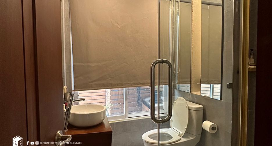 Reihenhaus zum Kauf mit 2 Zimmer in Sathon, Bangkok