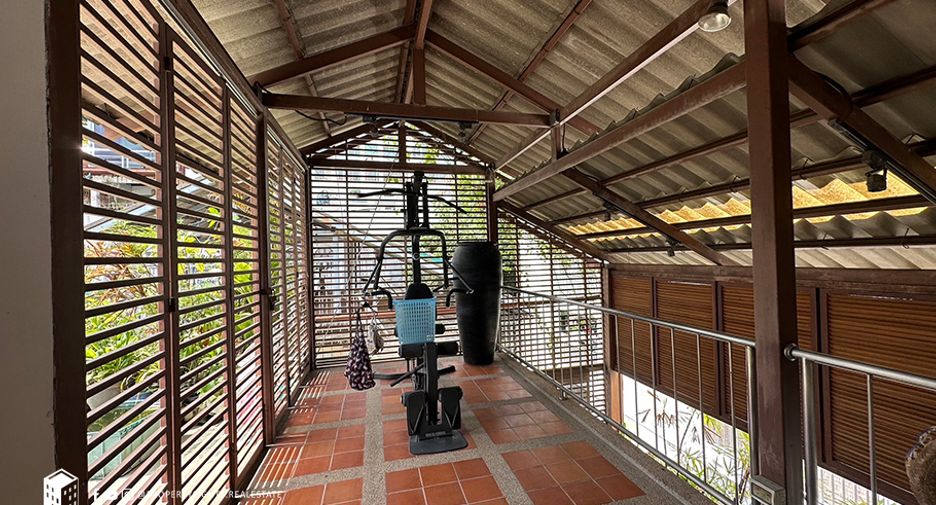 Reihenhaus zum Kauf mit 2 Zimmer in Sathon, Bangkok