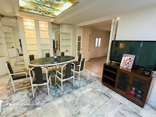 For sale studio townhouse in Khlong Toei, Bangkok
