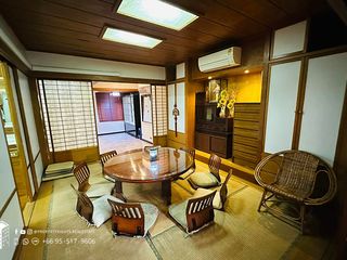 For sale studio townhouse in Khlong Toei, Bangkok