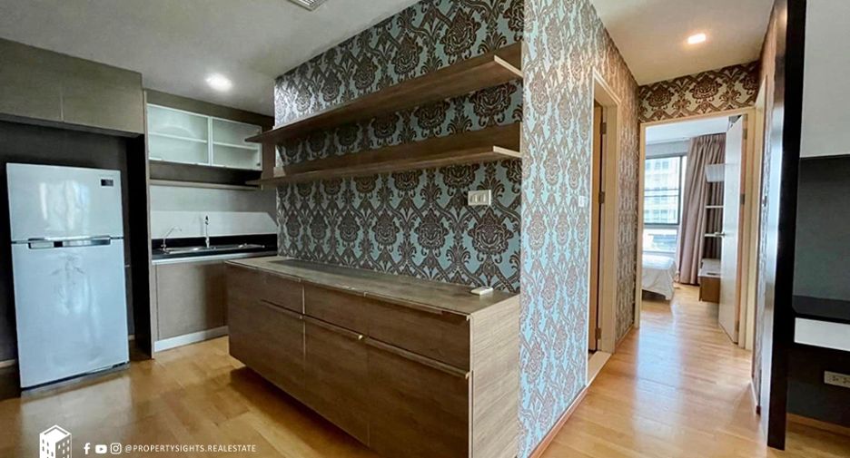 For sale 2 bedrooms condo in Khlong Toei, Bangkok