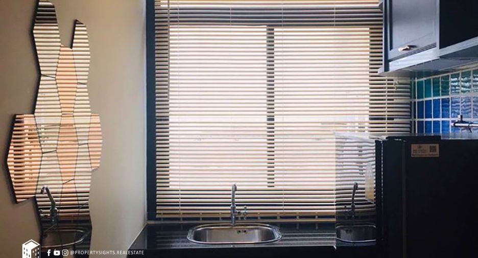 For sale 2 bedrooms condo in Bang Rak, Bangkok