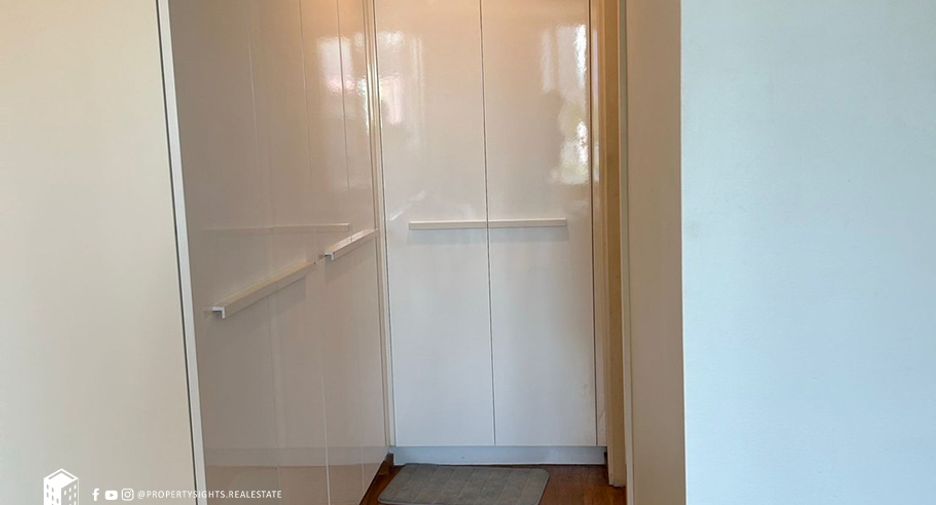 For sale 2 bedrooms condo in Pathum Wan, Bangkok