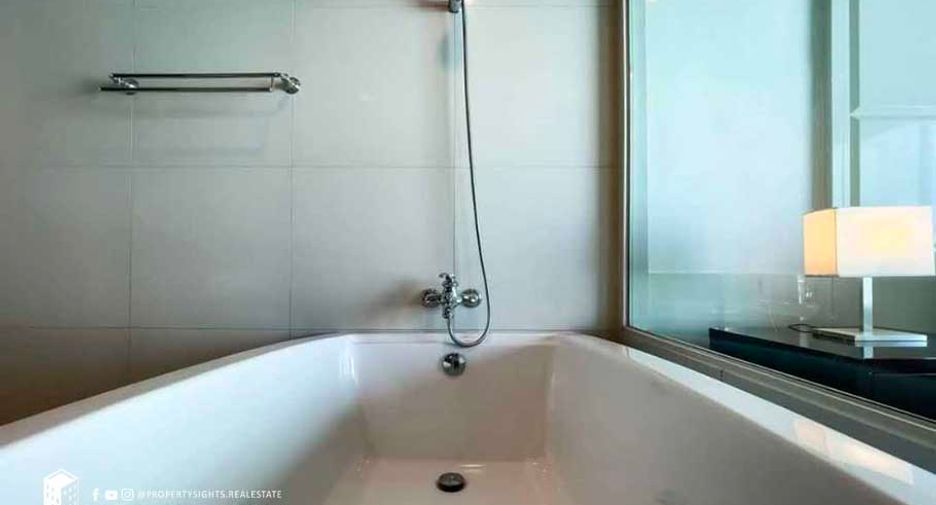 For rent 1 bed condo in Pathum Wan, Bangkok