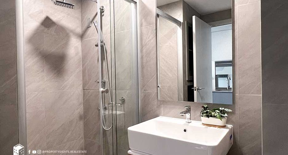 For rent 1 bed condo in Bang Rak, Bangkok