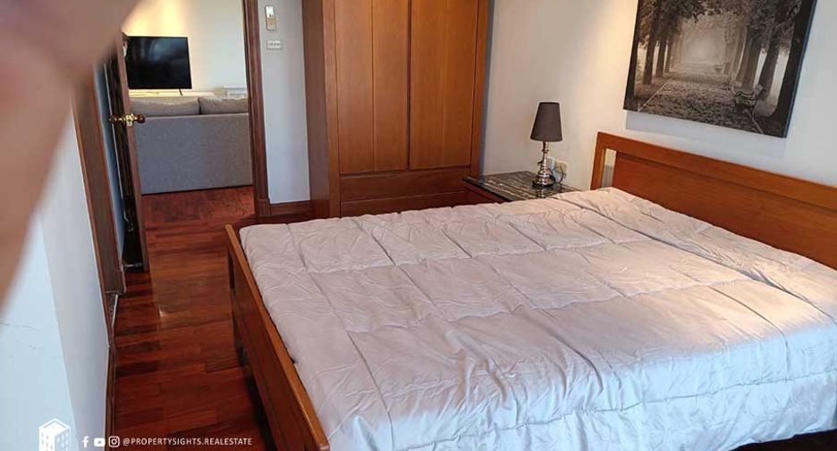 Condo en alquiler de 3 habitaciones en Watthana, Bangkok