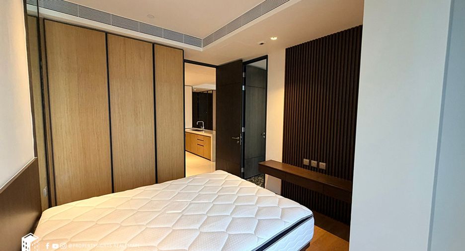 For rent 2 bedrooms condo in Khlong Toei, Bangkok