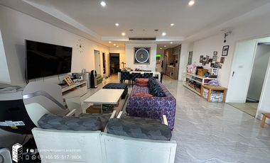 À louer 3 chambres condo à Sathon, Bangkok