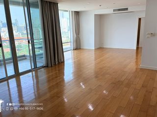 For rent 4 ベッドルーム condo in Bang Rak, Bangkok