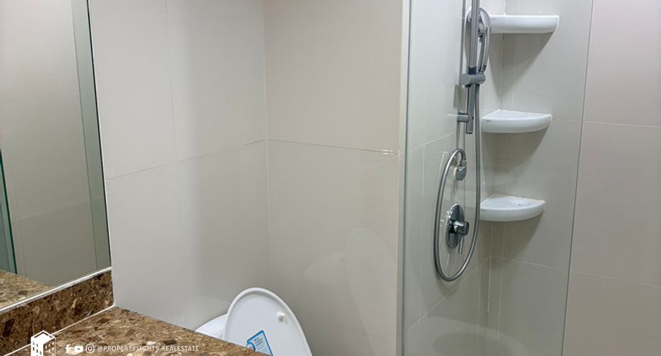 For rent 4 ベッドルーム condo in Bang Rak, Bangkok