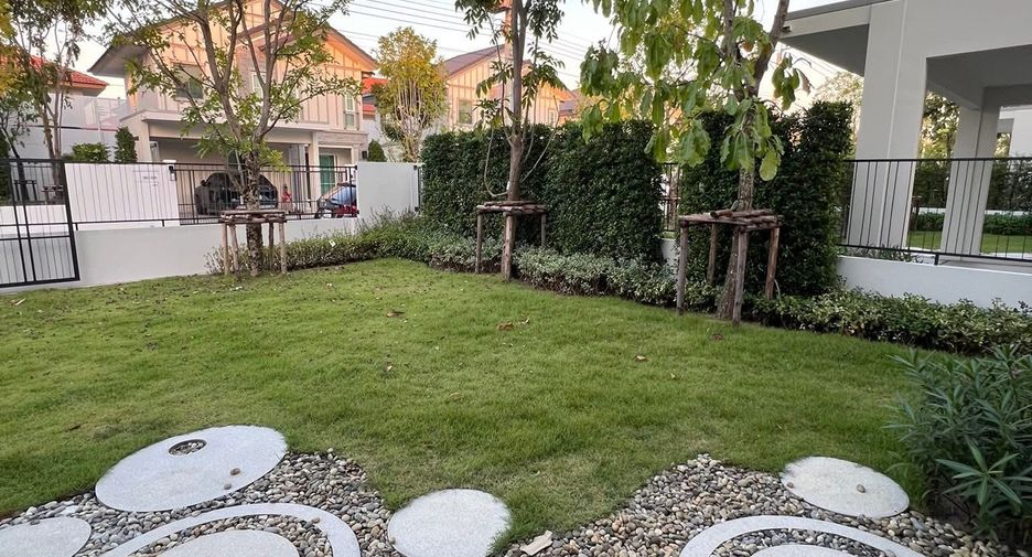 Haus zur Miete mit 4 Zimmer in Bang Na, Bangkok