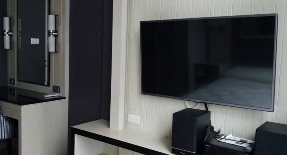 For rent 1 bed condo in Khlong Toei, Bangkok