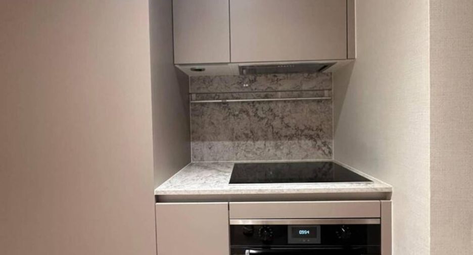 For rent 2 bedrooms condo in Pathum Wan, Bangkok