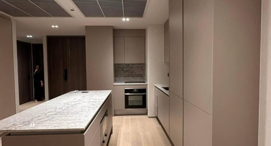For rent 2 bedrooms condo in Pathum Wan, Bangkok