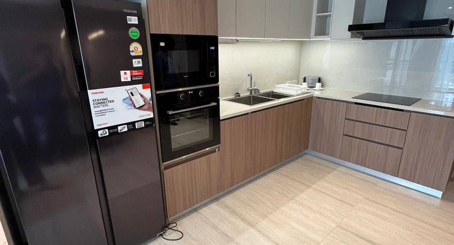 For rent 2 bedrooms condo in Watthana, Bangkok
