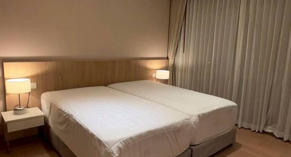 For rent 2 bedrooms condo in Khlong Toei, Bangkok