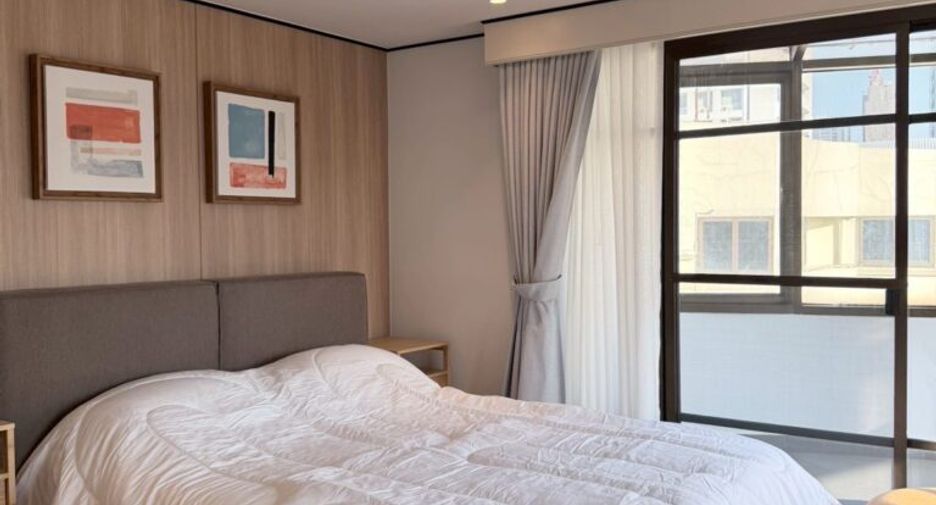 For rent 3 bedrooms condo in Watthana, Bangkok