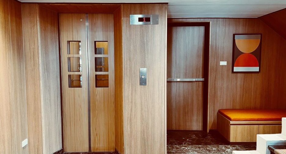 For rent 3 bedrooms condo in Watthana, Bangkok