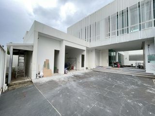 For sale 3 bedrooms house in Bang Na, Bangkok