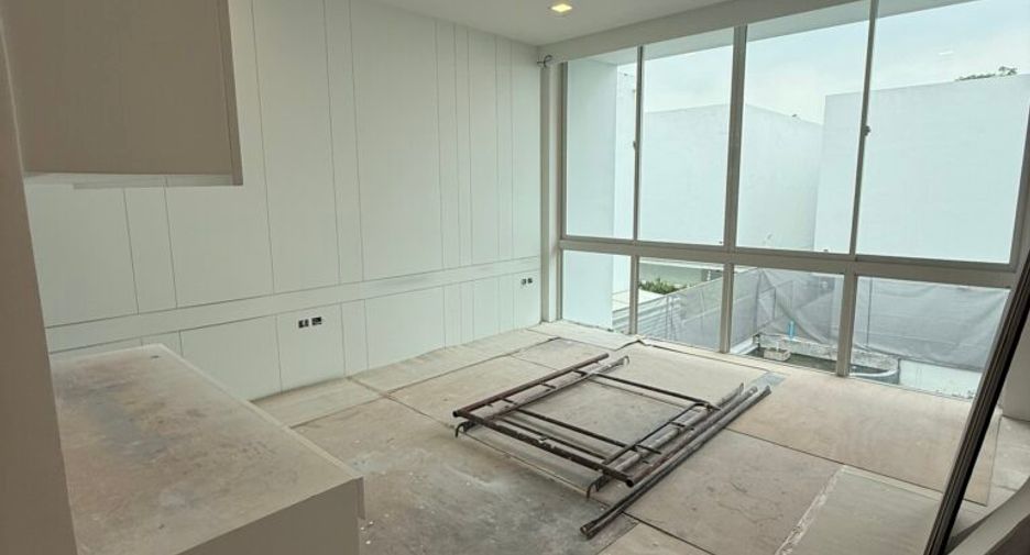 For sale 3 bedrooms house in Bang Na, Bangkok