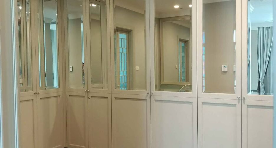 For rent 3 ベッドルーム house in Khlong Toei, Bangkok