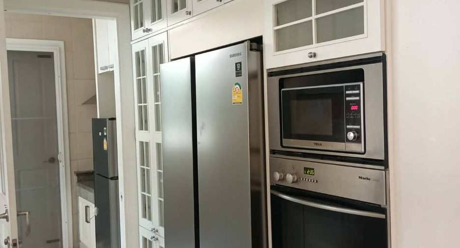 For rent 3 ベッドルーム house in Khlong Toei, Bangkok
