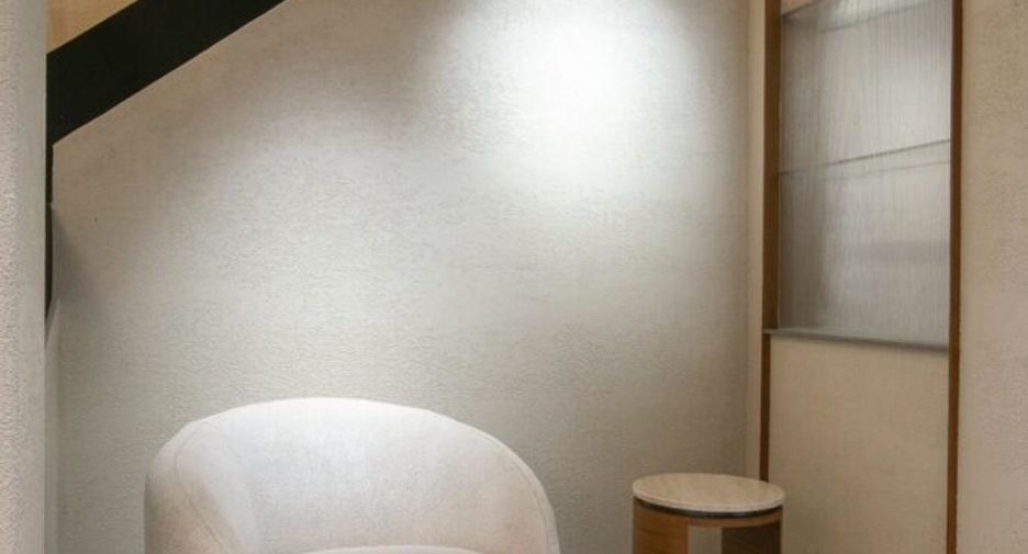 For sale 3 bedrooms townhouse in Khlong Toei, Bangkok