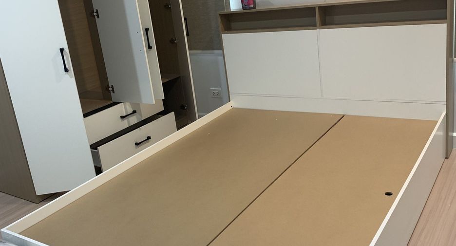 For rent 3 bedrooms townhouse in Bang Phli, Samut Prakan