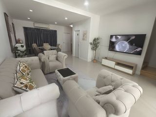 Reihenhaus zur Miete mit 3 Zimmer in Bang Phli, Samut Prakan
