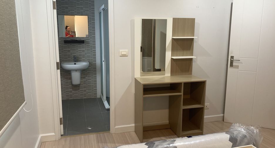 For rent 3 bedrooms townhouse in Bang Phli, Samut Prakan