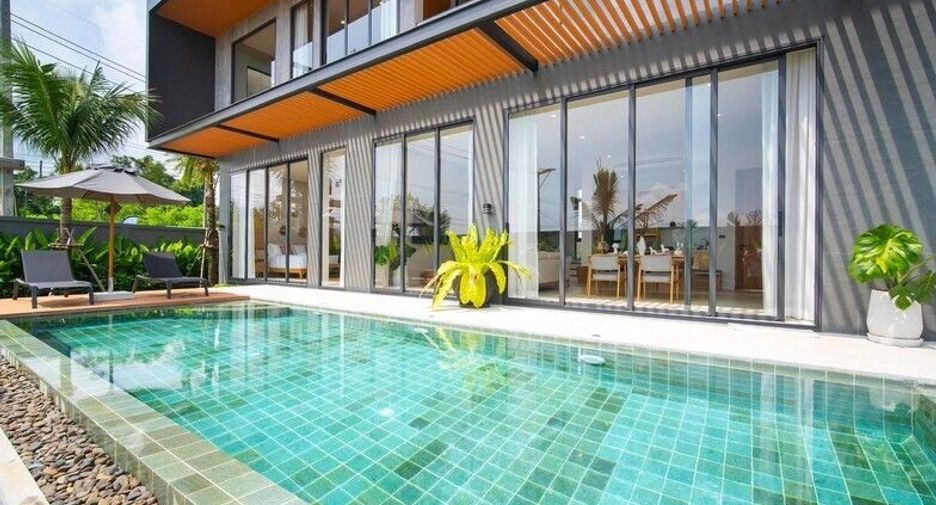 For rent 3 bedrooms villa in Mueang Phuket, Phuket