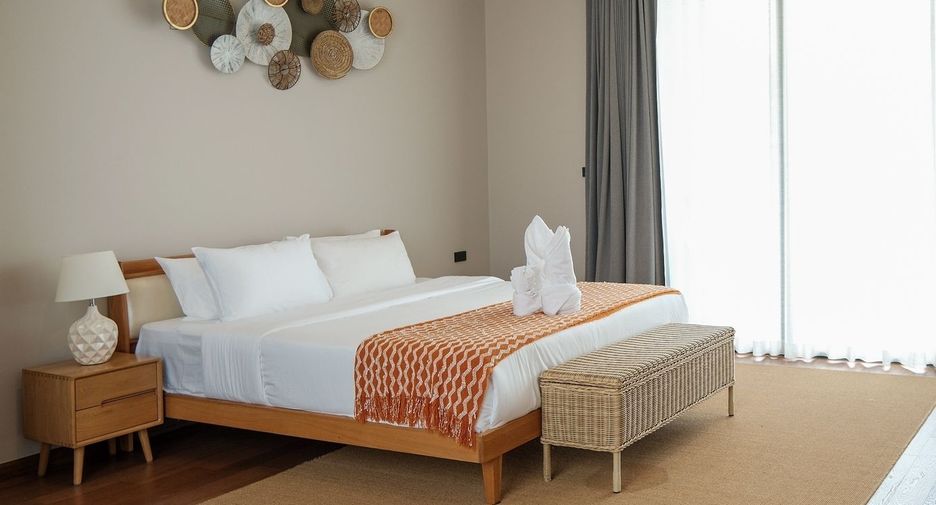 For rent 3 bedrooms villa in Mueang Phuket, Phuket