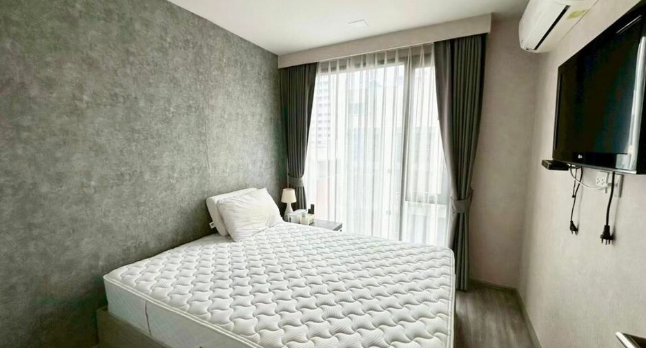 For rent 2 bedrooms condo in Pathum Wan, Bangkok