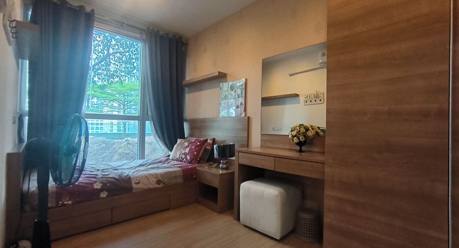 For rent 2 bedrooms condo in Phra Khanong, Bangkok