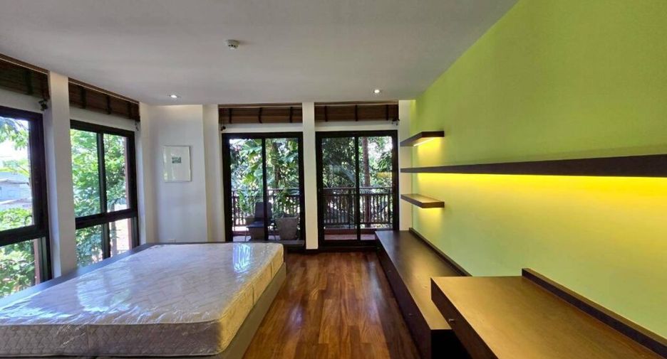 Condo en alquiler de 3 habitaciones en Sathon, Bangkok